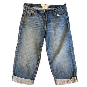 Levi’s Size 10 Capris